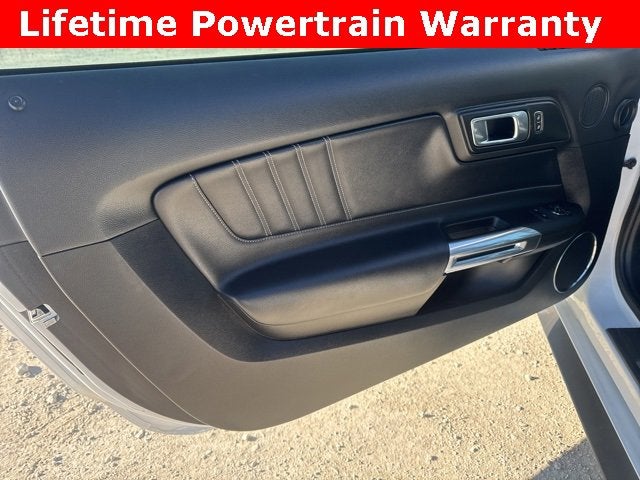 2021 Ford Mustang EcoBoost