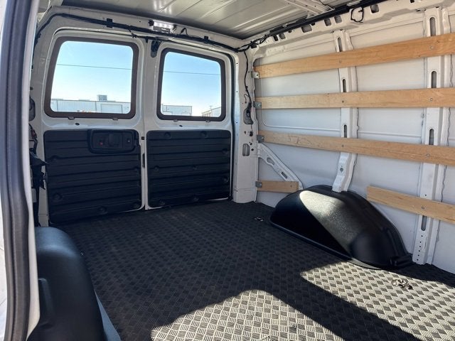 2024 Chevrolet Express Cargo 2500 WT