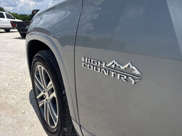 2023 Chevrolet Traverse High Country