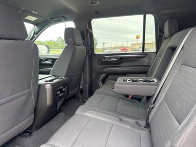 2025 Chevrolet Suburban LS