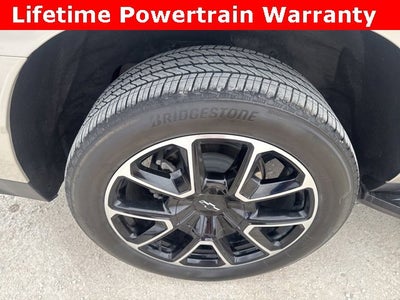 2024 Chevrolet Suburban RST