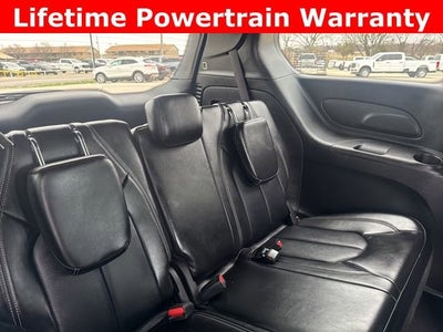 2025 Chrysler Pacifica Select