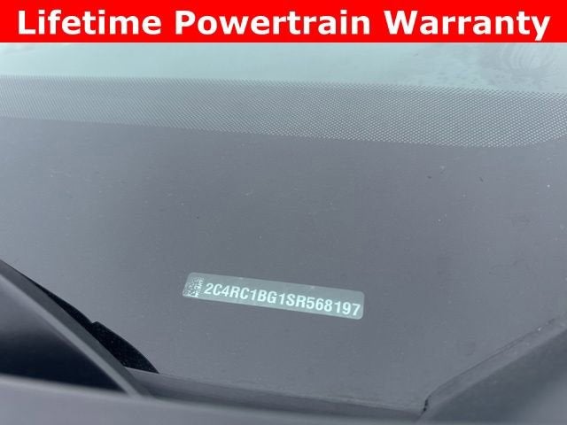 2025 Chrysler Pacifica Select