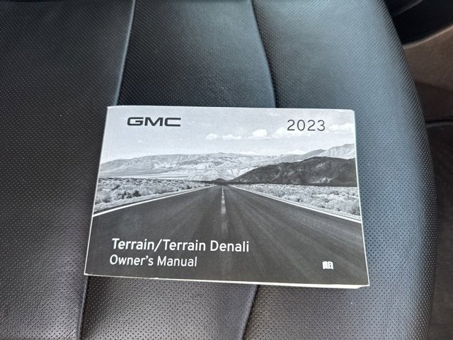 2023 GMC Terrain SLT