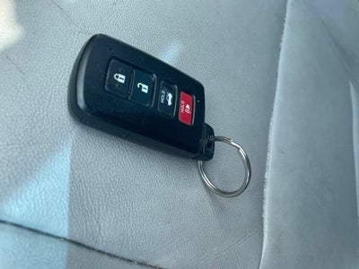 2017 Toyota Camry Hybrid LE
