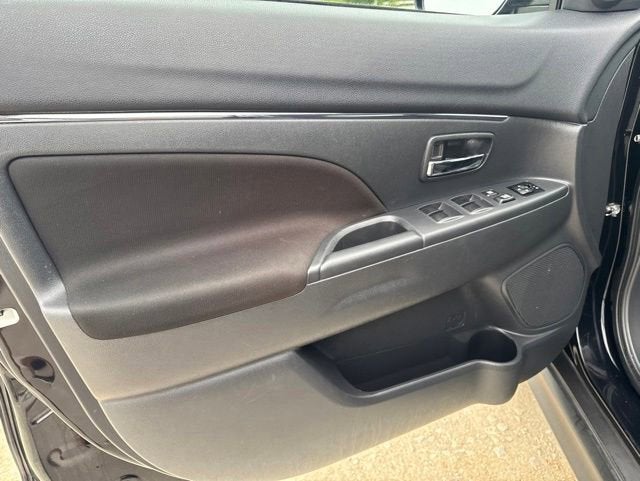 2025 Mitsubishi Outlander Sport S