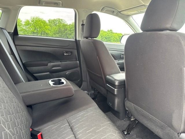 2025 Mitsubishi Outlander Sport S