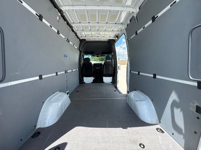 2025 Mercedes-Benz Sprinter Cargo Van Base