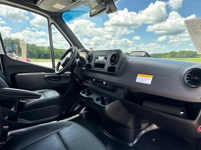 2025 Mercedes-Benz Sprinter Cargo Van Base