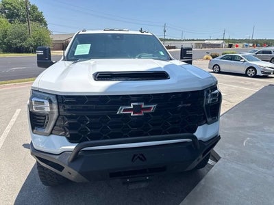 2024 Chevrolet Silverado 2500 HD ZR2