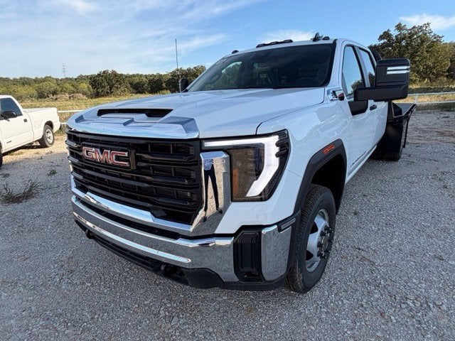 2026 GMC Sierra 3500 HD Chassis Cab Pro