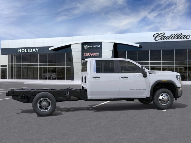 2026 GMC Sierra 3500 HD Chassis Cab Pro