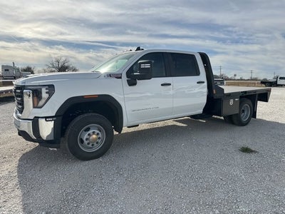 2026 GMC Sierra 3500 HD Chassis Cab Pro