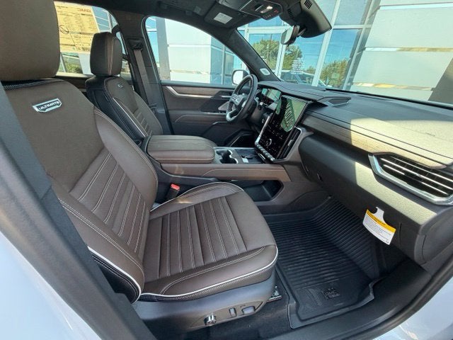 2027 GMC Acadia Denali Ultimate