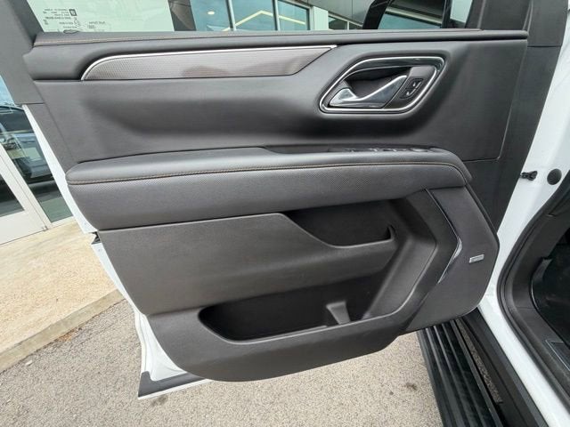 2023 GMC Yukon XL AT4