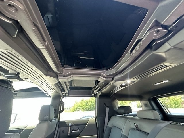 2025 GMC HUMMER EV SUV 2X