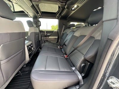 2025 GMC HUMMER EV SUV 2X