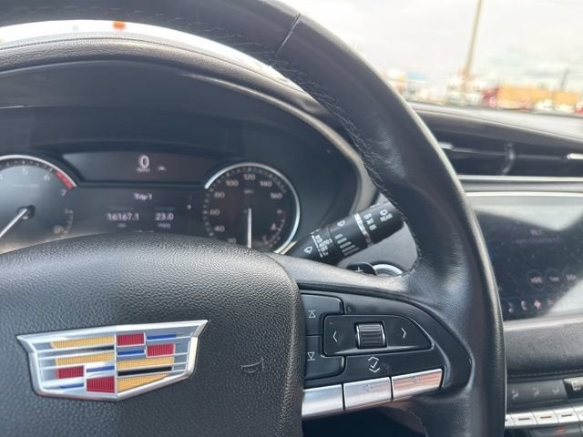 2023 Cadillac XT4 Premium Luxury
