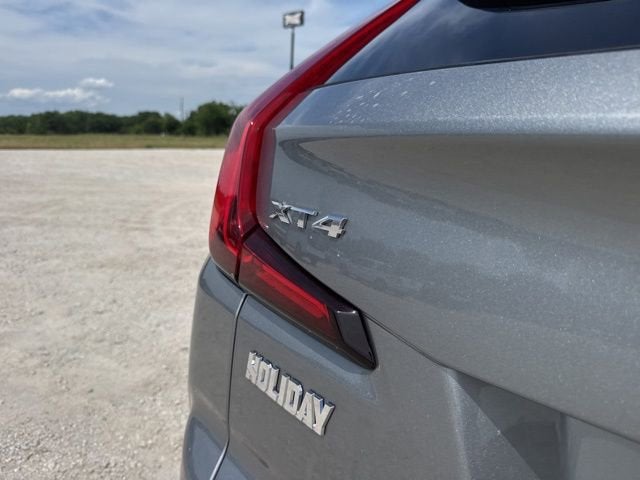 2023 Cadillac XT4 Premium Luxury