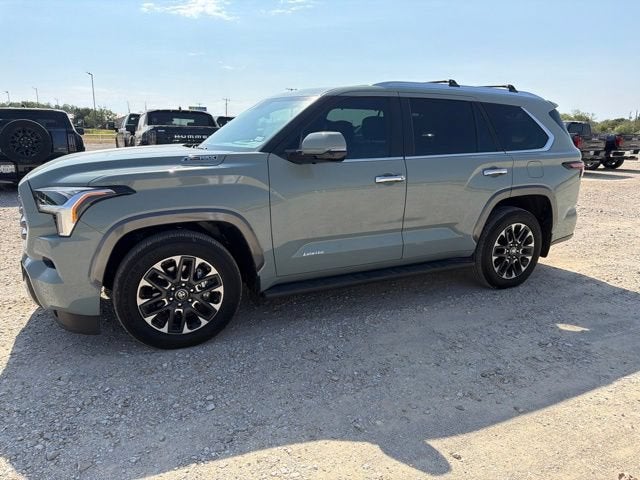 2025 Toyota Sequoia SR5