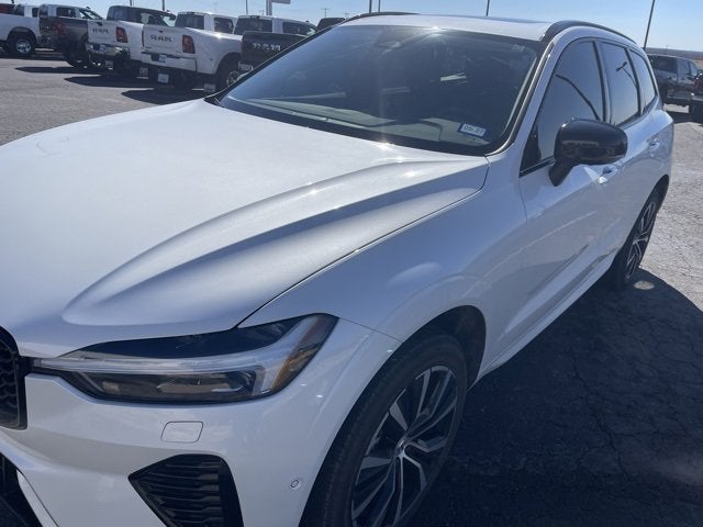 2025 Volvo XC60 Plus