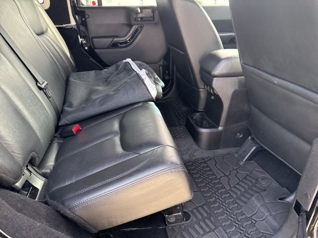 2015 Jeep Wrangler Unlimited Sahara Altitude