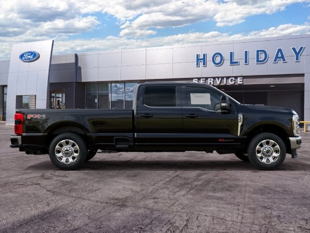 2027 Ford F-350SD Lariat
