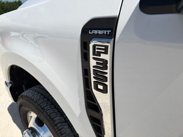 2026 Ford F-350SD Lariat DRW