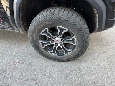 2024 GMC Canyon AT4