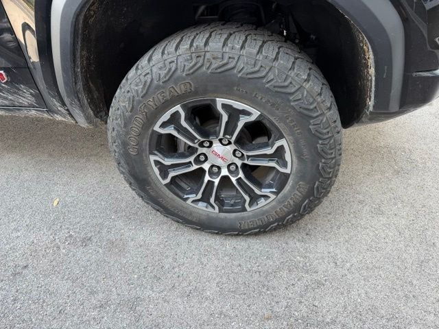 2024 GMC Canyon AT4