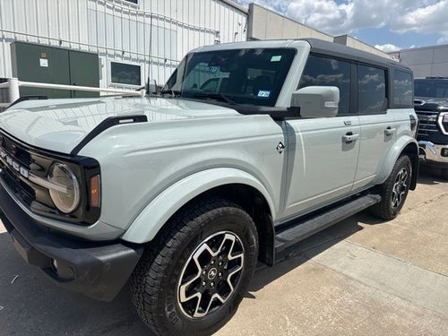2023 Ford Bronco Outer Banks