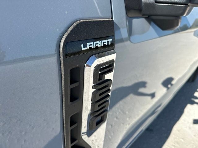 2027 Ford F-250SD Lariat