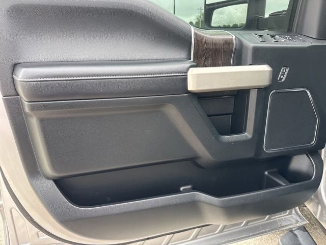 2020 Ford F-250SD Lariat