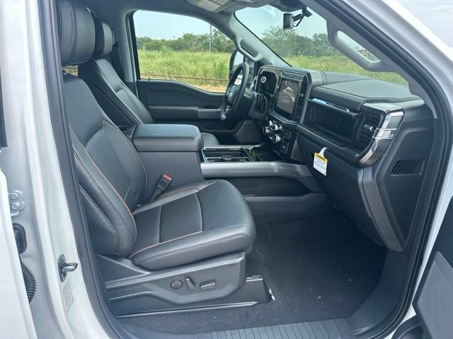 2026 Ford F-350SD Lariat Retail