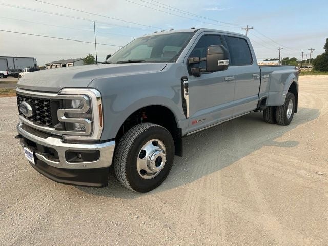 2026 Ford F-350SD Lariat DRW