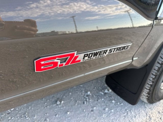 2027 Ford F-350SD King Ranch DRW