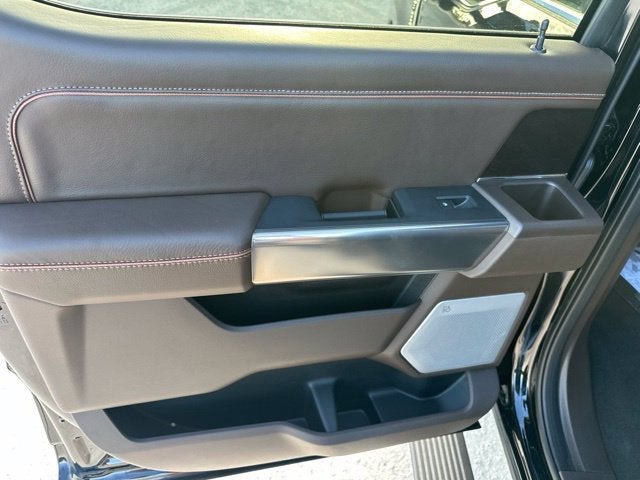 2027 Ford F-350SD King Ranch DRW