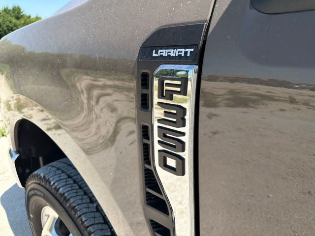 2026 Ford F-350SD Lariat DRW