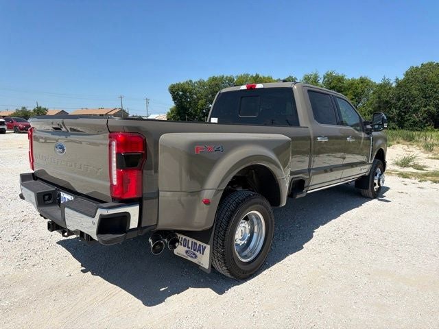2026 Ford F-350SD Lariat DRW