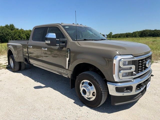 2026 Ford F-350SD Lariat DRW