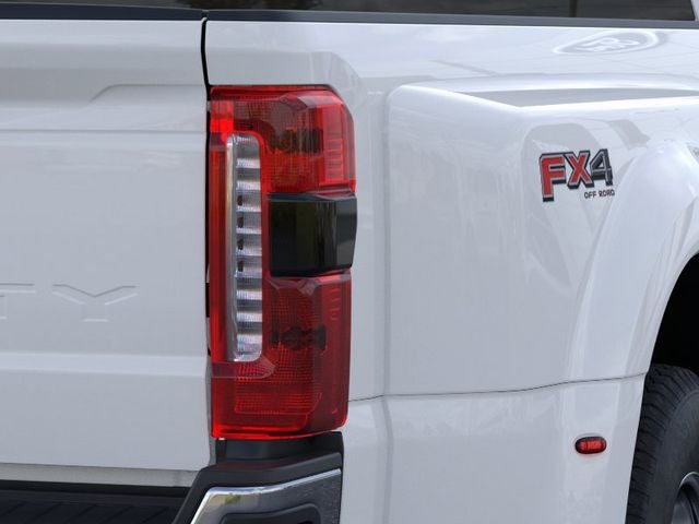 2026 Ford F-350SD Lariat DRW