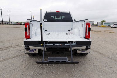 2026 Ford F-350SD Lariat DRW