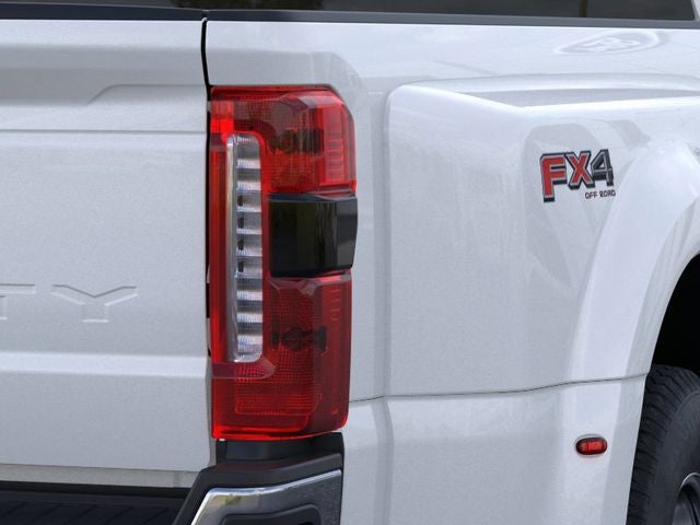 2026 Ford F-350SD Lariat Retail
