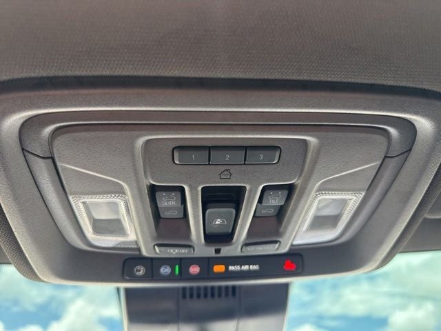 2025 Chevrolet Silverado 3500HD LTZ