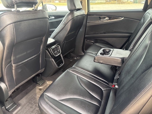 2022 Lincoln Nautilus Standard