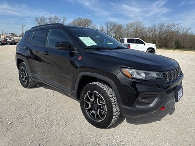 2025 Jeep Compass Trailhawk