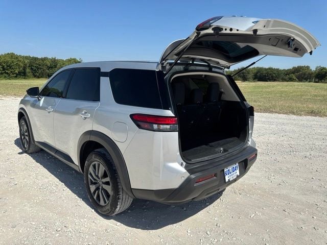 2024 Nissan Pathfinder S