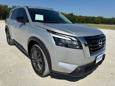 2024 Nissan Pathfinder S