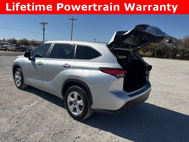 2023 Toyota Highlander LE