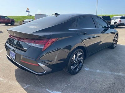 2024 Hyundai Elantra Limited